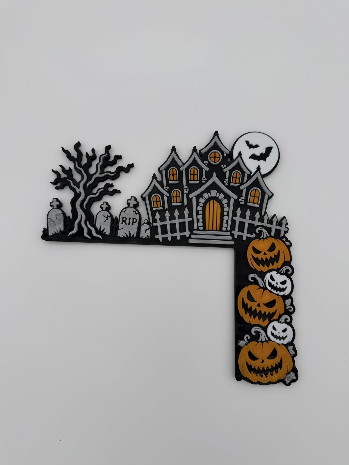 Spooky Door-Corner Decor — handmade 3D printed fall & halloween made in Canada
